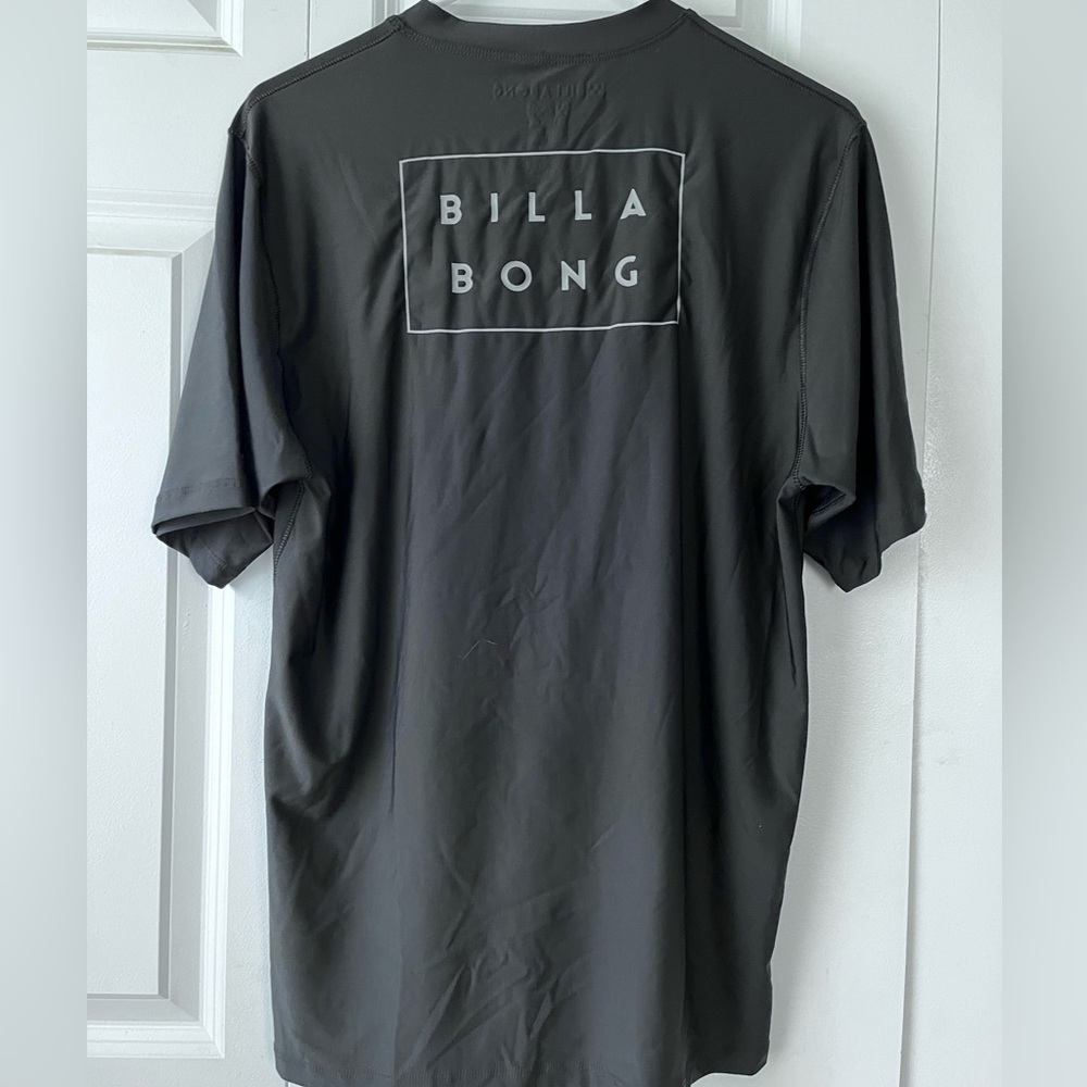 Billabong swim surf t-shirt size L